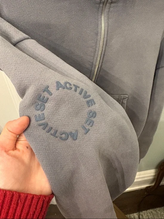 Set active Cropped Quarter-Zip Pullover in Dusty Gray original heavey sweats - Picture 2 of 12